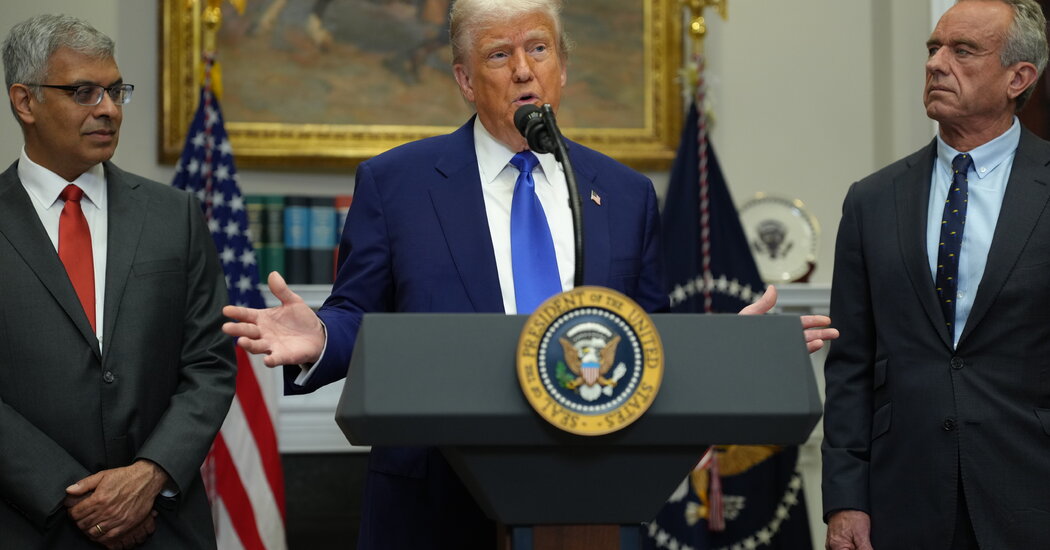 With No Real Policy, Trump Asks Drugmakers to Lower U.S. Prices