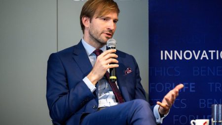 Europe must reclaim medicine production, focus on prevention